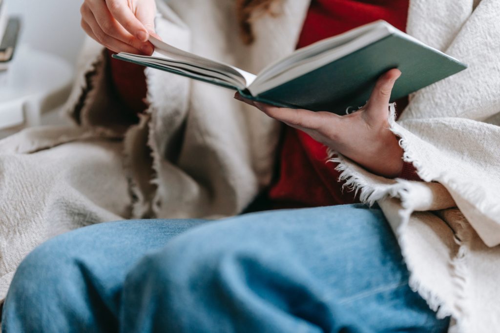 Looking to find time for daily reflection and meditation in a busy schedule? Check out our guide to Daily Lectio Divina, a practice that can help you connect with your faith and improve your mental, emotional, and spiritual well-being.