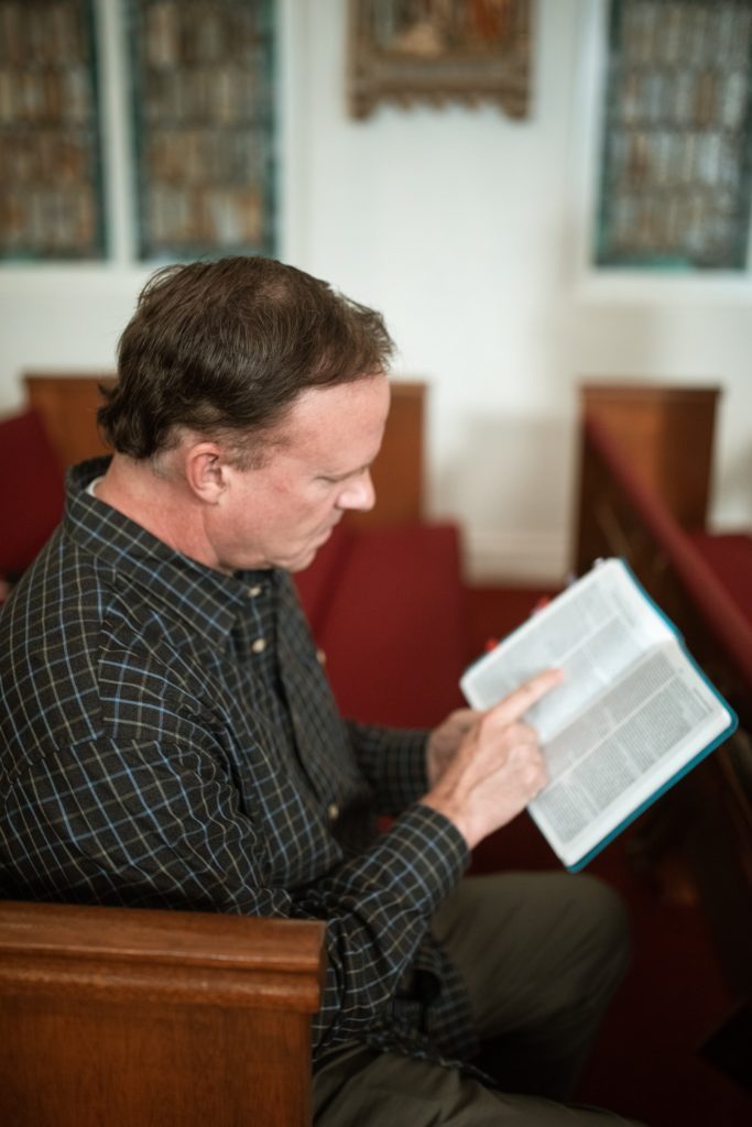 Discover the scientific evidence behind the benefits of taking sermon notes for spiritual growth. Learn how note-taking can enhance memory, understanding, and application of biblical teachings.